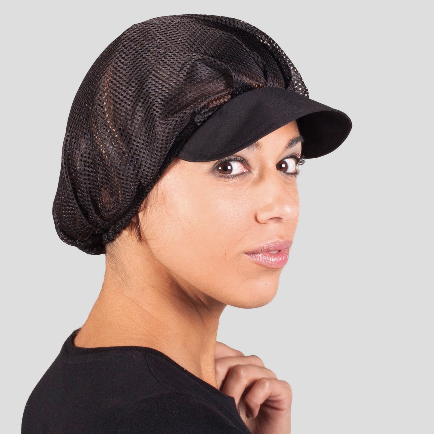 416000-001 - GORRA MUJER REJILLA Y VISERA COLOR (PAQ. 10 UNID.) NEGRO