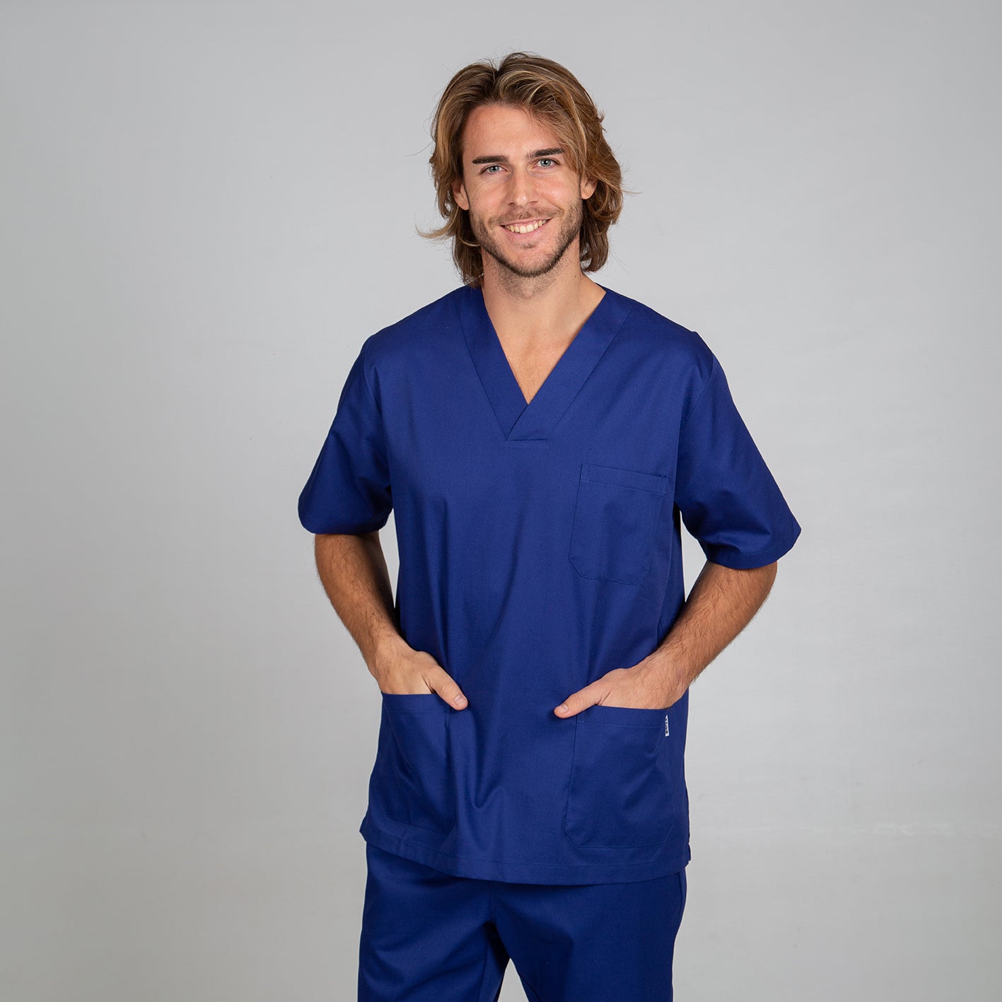 603000-103 - BLUSA SANITARIO UNISEX PICO AZULINA