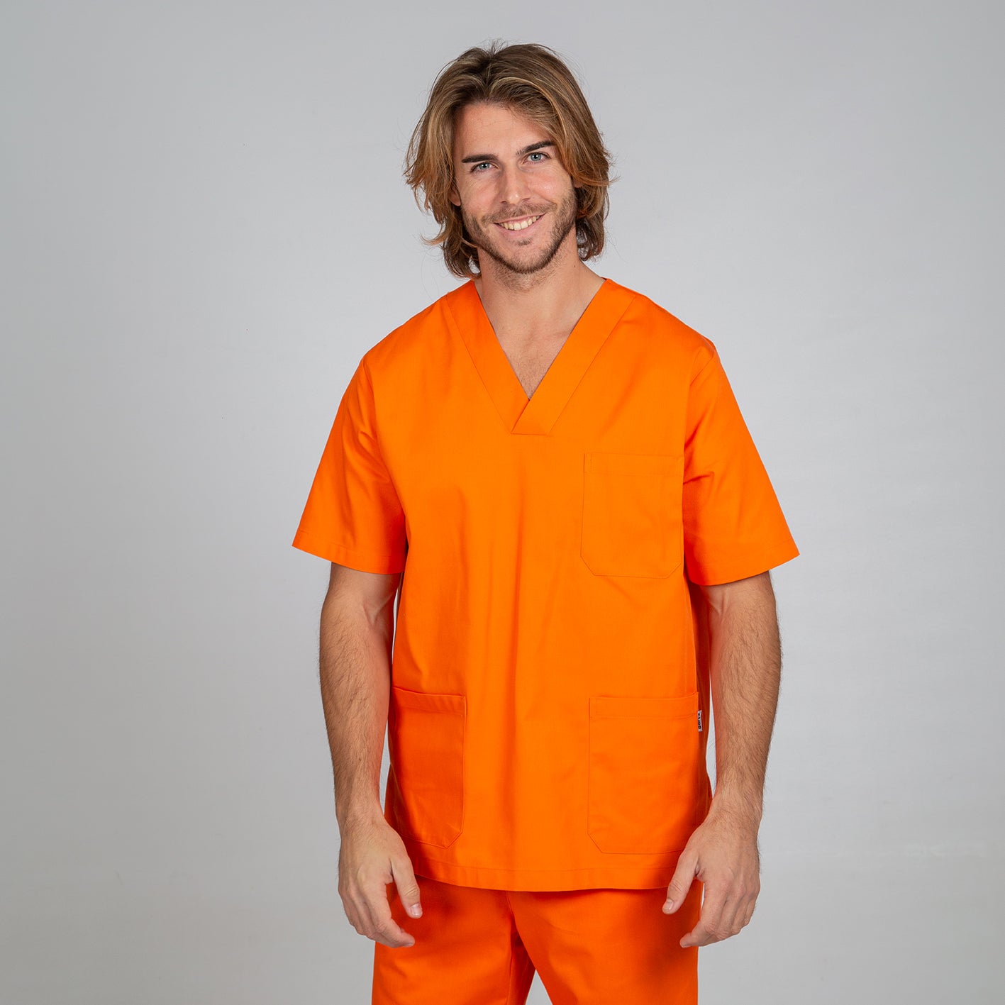 605000-116 - BLUSA SANITARIA UNISEX PICO NARANJA
