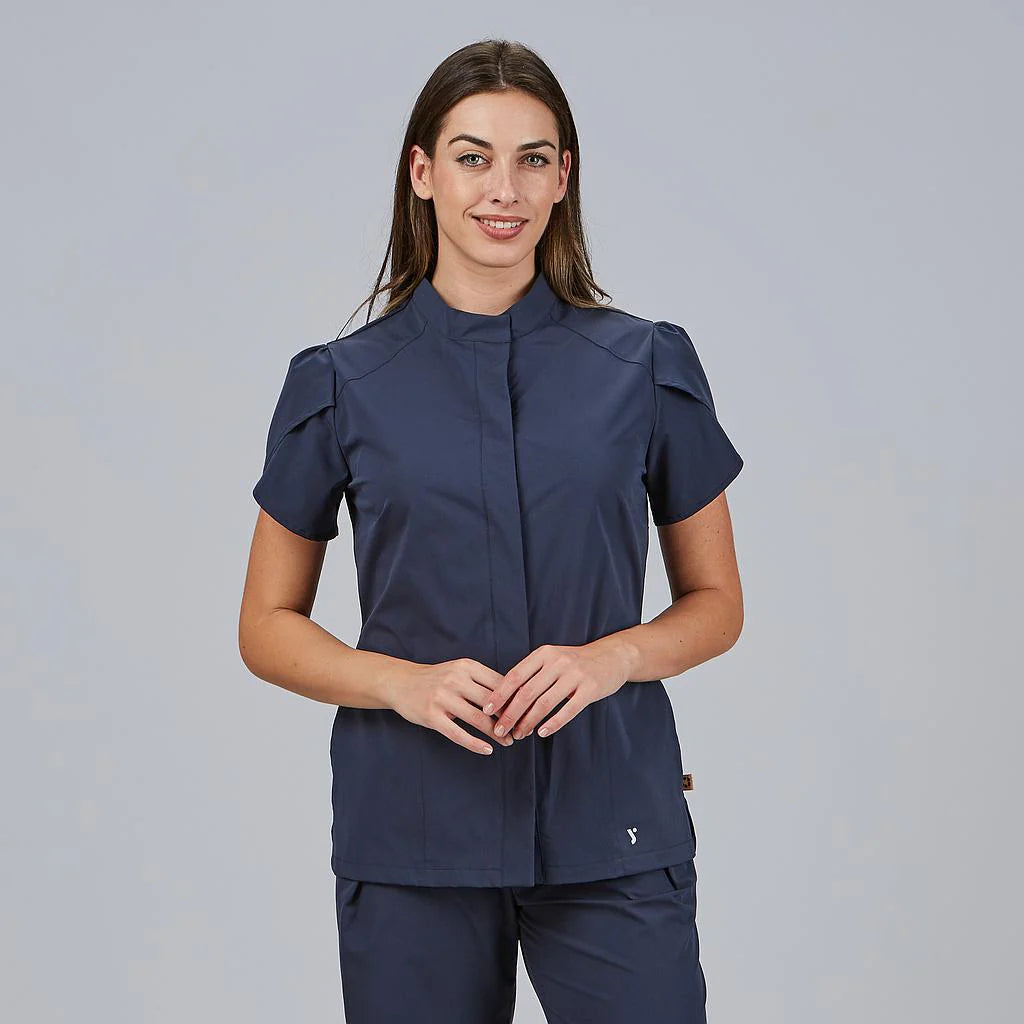 600093-104 - BLUSA MUJER BOTON OCULTO M/C LINA MARINO