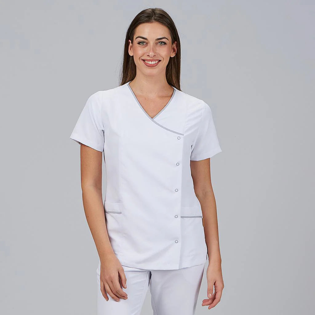 600111-117 - BLUSA MUJER BOTON PRESION M/C AINA GRIS PERLA