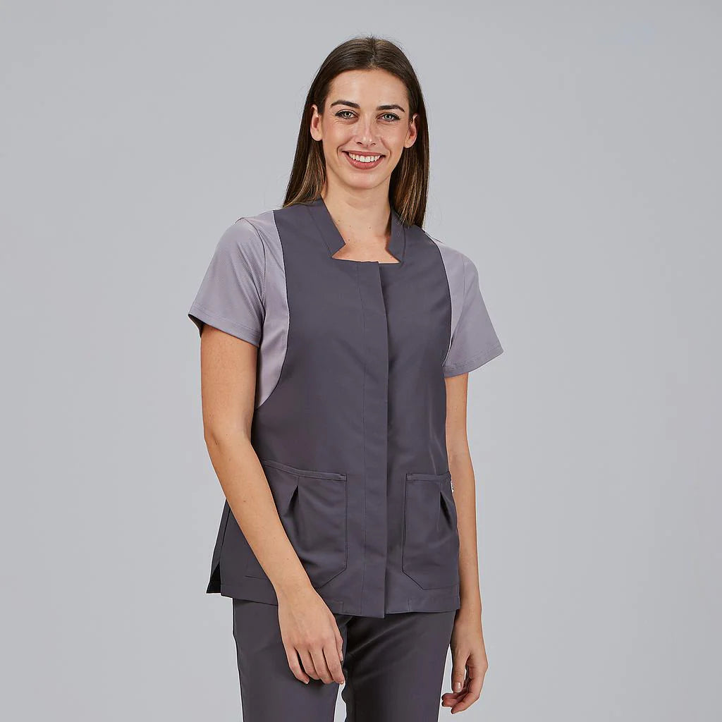 600112-139 - BLUSA MUJER BOTON OCULTO M/C CARMINA GRIS MARENGO